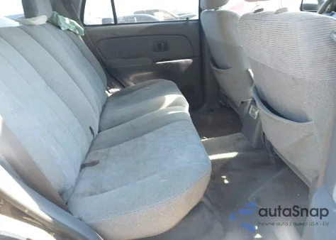 2000 Toyota 4Runner Sr5 V6 z USA, uszkodzony, nr VIN JT3GN86R9Y0165484